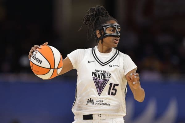 Valkyries sign free agent Tiffany Hayes to one-year contract